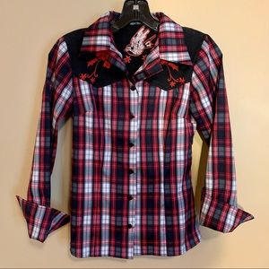 Collectif Brand Embroidered Swallows cowgirl, rockabilly shirt size small.